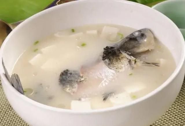豆腐鲫鱼汤怎么炖好喝又营养图3