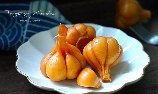 冬天了，突然想腌糖蒜吃，怎样腌更脆口冬季用老大蒜可以腌吗图2