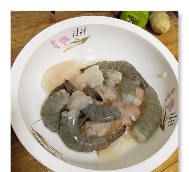 砂锅粥的做法，海鲜砂锅粥的做法大全图3