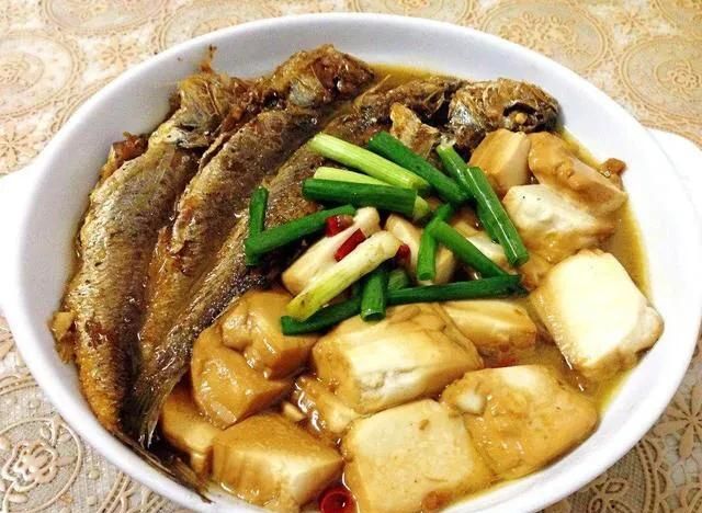 小黄鱼烧豆腐怎么做才好吃图1