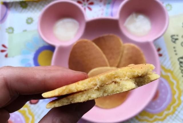 怎样烙饼好吃，怎么给宝宝烙饼怎么做又软又好吃图2