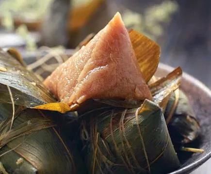 冷冻的粽子是煮还是蒸，冷冻的粽子可以放在水里煮吗吗图7