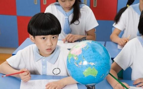 你们家上小学的孩子还在喝配方奶粉吗有必要吗有什么好的可以推荐