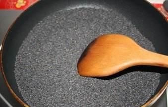 盐的制作，送给亲朋好友的芝麻盐是怎么制作的视频图1