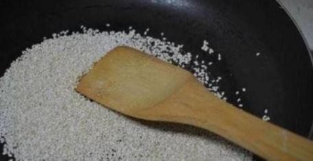 盐的制作，送给亲朋好友的芝麻盐是怎么制作的视频图8