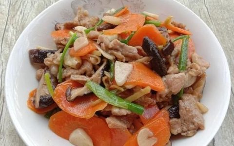 萝卜丝炒肉，香菇萝卜丝炒肉的做法