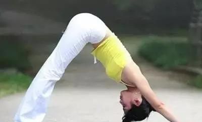 练瑜伽能锻炼气质吗图7