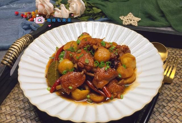 板栗烧鸡怎么烧最好吃图2