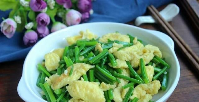 韭菜花的功效，韭菜花有什么作用与功效能吃图5