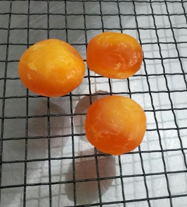 南瓜焗蛋黄怎么做图5