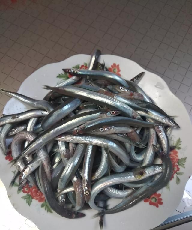 炒茼蒿需要焯水吗?怎么做比较好吃呢图2