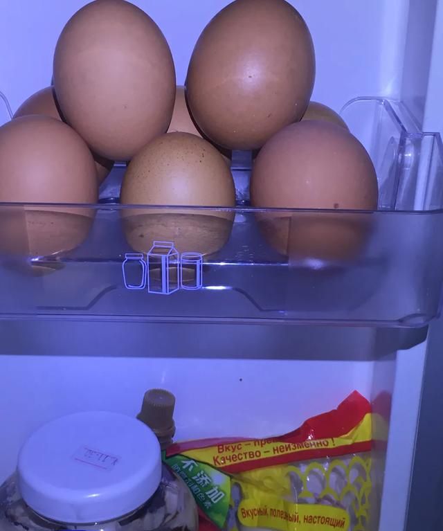 鸡蛋变质，鸡蛋在冰箱里可以保存多久不变质图11