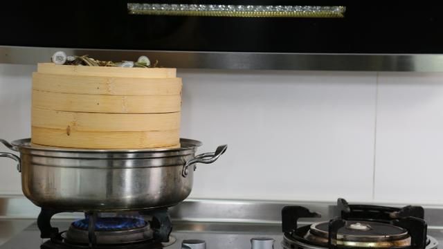 大闸蟹怎么做最好吃，大闸蟹怎么做吃着最好吃图6