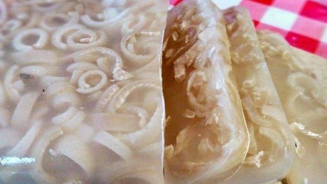 家常皮冻的熬制方法图5