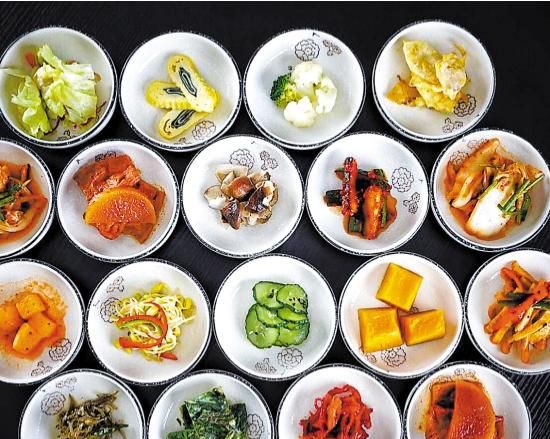 韩国小菜，为什么韩国人吃饭一口塞图8