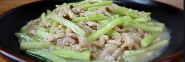 丝瓜炒肉图9