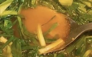 清蒸鳜鱼，清蒸鲈鱼是先浇热油还是先放蒸鱼豉油图5
