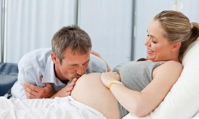 孕期性生活会影响胎儿健康吗?会引发流产吗视频图1