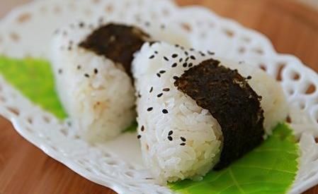 日本饭团的做法，饭团好做吗?如何做成好的饭团做法图9
