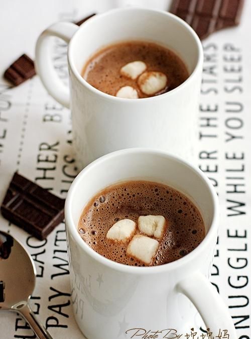 热巧克力怎么做，如何制作一杯热巧克力以及如何挑选可可粉碎的食品图7