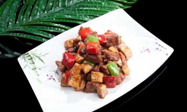 牛肉粒怎么烧好吃又嫩图1