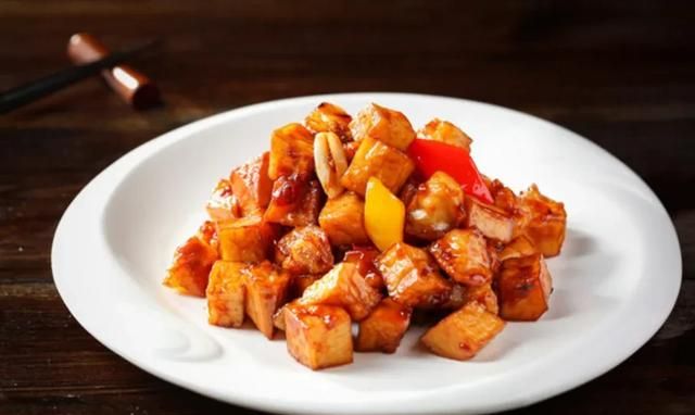 牛肉粒怎么烧好吃又嫩图2