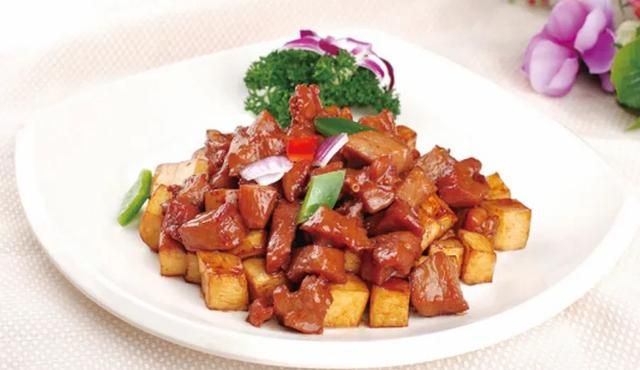 牛肉粒怎么烧好吃又嫩图3