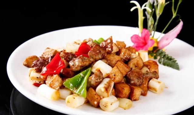牛肉粒怎么烧好吃又嫩图5