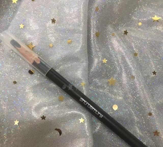 什么眉笔好用又不掉色还不贵图1