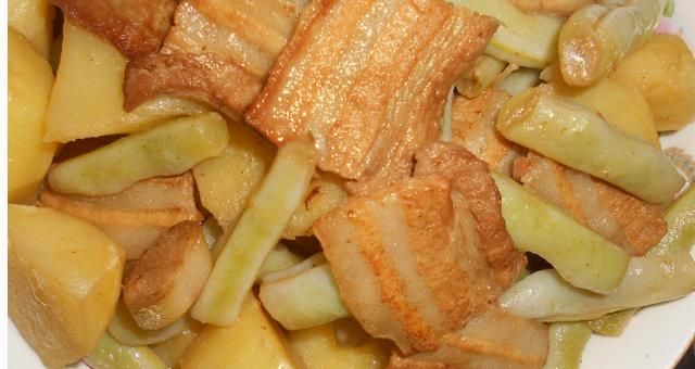 芸豆炖土豆，怎么能做好芸豆炖土豆片图2
