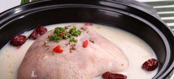 猪肚鸡怎么制作最好吃图1