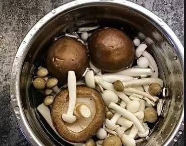 补气血的汤，补气血煲什么汤好图4