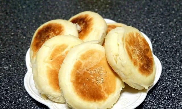 鸡蛋土豆饼，用土豆鸡蛋面粉做的土豆饼图3