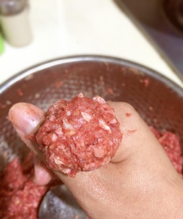 炸牛肉丸子的做法，炸牛肉丸子的制作方法及配方图7