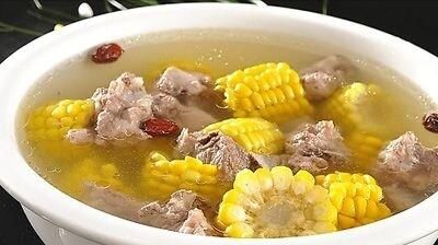 排骨玉米汤，排骨炖玉米怎么做好吃图1