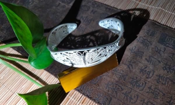 银子变黑，为什么有的银子不发黑图1