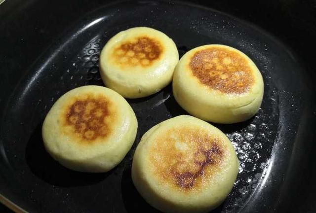 发面馒头怎么做又软又香，发面饼怎么做又软又香视频图2