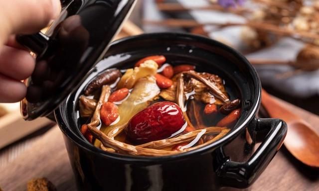 广东煲汤食谱，为什么广东人喜欢煲汤?探究广东人的饮食文化图6
