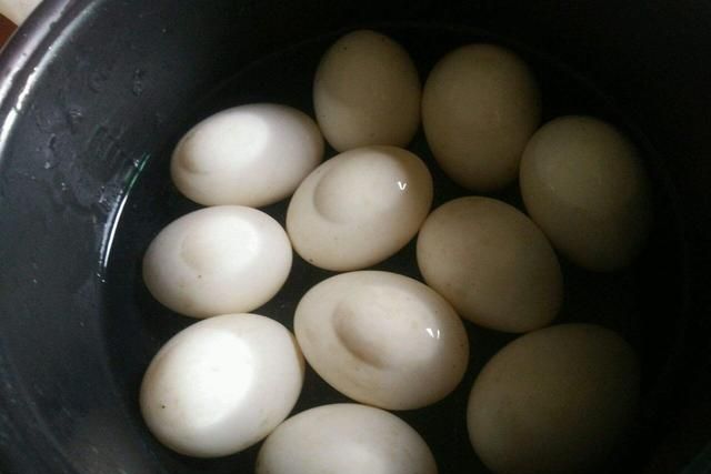 咸蛋怎么做，咸蛋怎么腌制图2