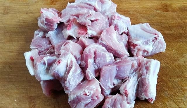 木瓜炖排骨，怎么炖排骨好吃?图3