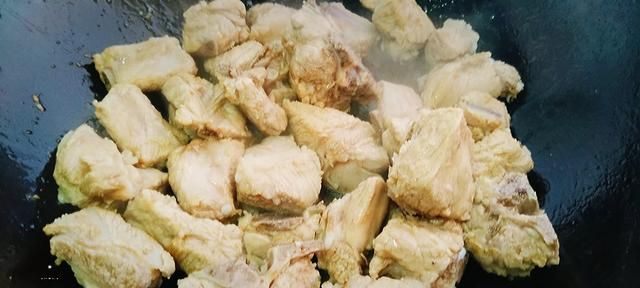 木瓜炖排骨，怎么炖排骨好吃?图9