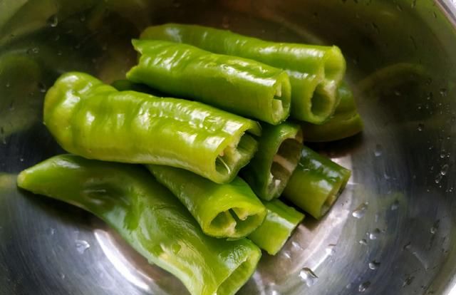虎皮青椒的做法，腌制虎皮青椒的制作方法图5