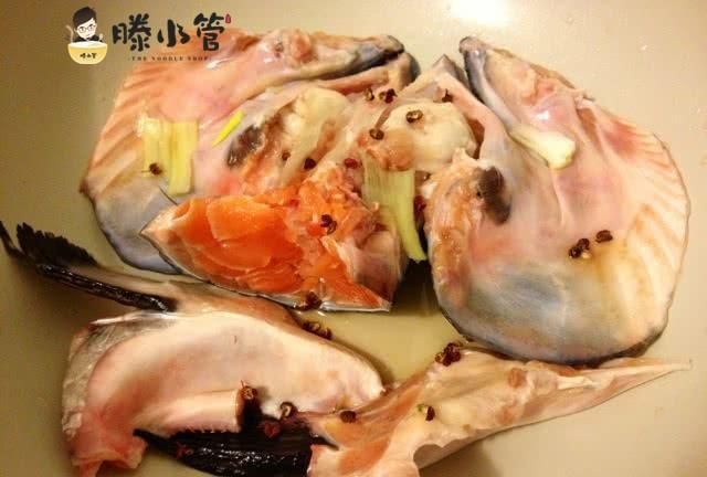 三文鱼头的做法，三文鱼鱼头怎么做比较好吃啊图3