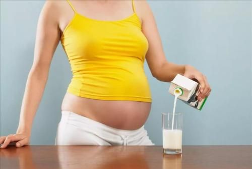 孕妇喝牛奶的好处，你知道怀孕期间坚持喝牛奶有何好处?图3