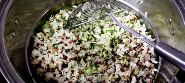 洋槐花的功效，洋槐花怎么做图6