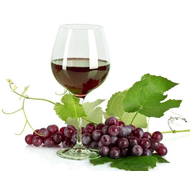 葡萄酒的功效，经常喝葡萄酒有什么好处和坏处图1
