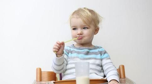 宝宝吃什么食物补钙，宝宝补钙吃什么食物最好最快图1