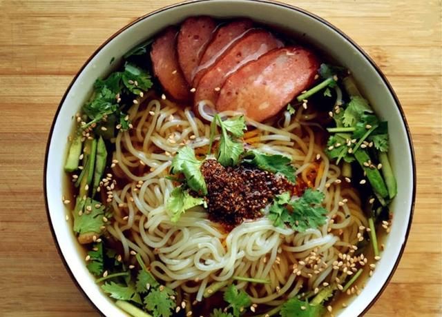 冷面做法，天气逐渐变热,冷面怎么做更好吃一些图19