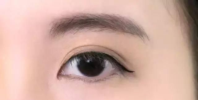画眼妆的步骤，画眼妆最好看的男生图36