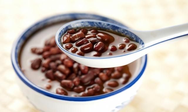 怎样熬红豆薏米水祛湿图2